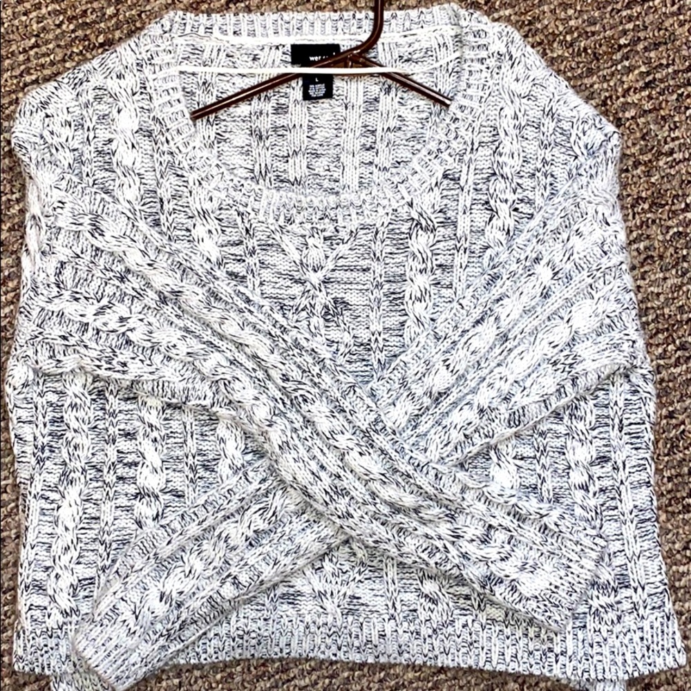 Wet Seal NWOT Cropped Sweater.